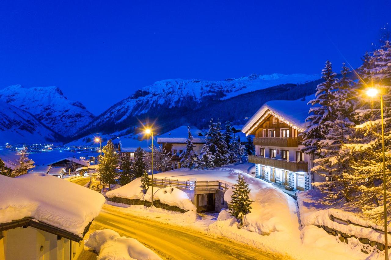 Hotel Duc De Rohan Ливиньо Экстерьер фото