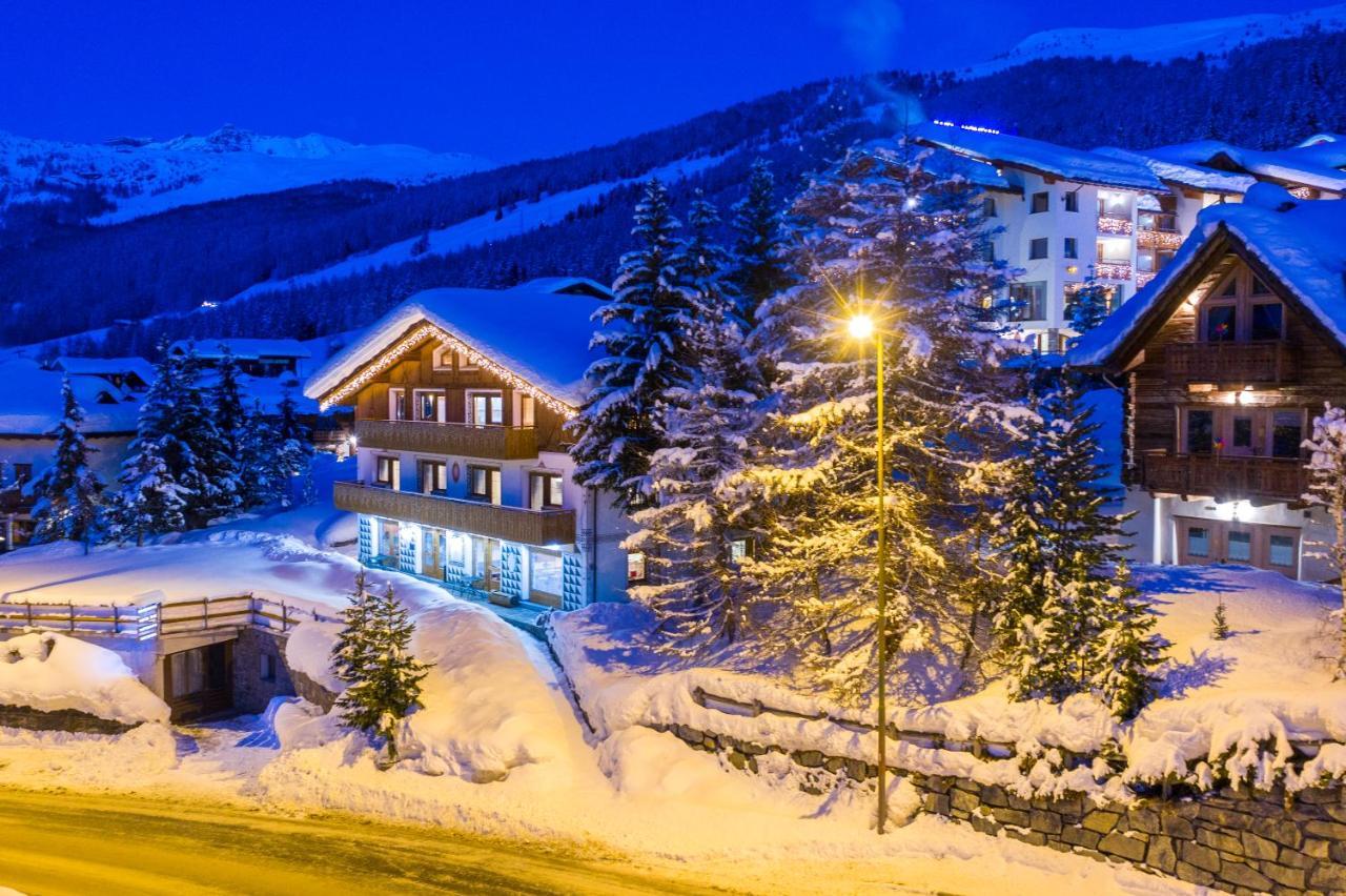 Hotel Duc De Rohan Ливиньо Экстерьер фото