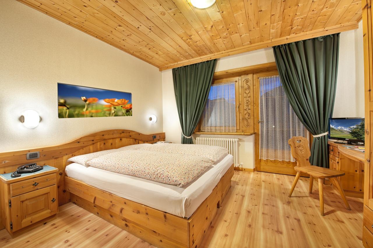 Hotel Duc De Rohan Ливиньо Экстерьер фото